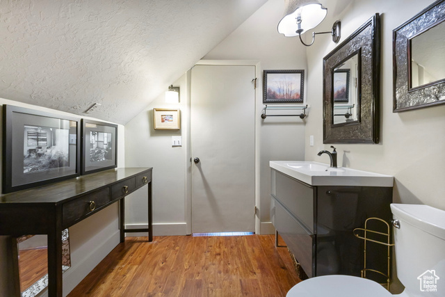 Photo 21 for MLS #2115823 at 178 N Valley View Dr