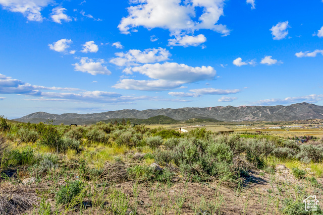 Photo 3 for MLS #2115826 at 3068 Hills Ridge Rd