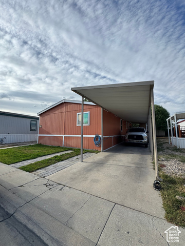 Photo 2 for MLS #2115846 at 1166 W Rolling River Rd #66