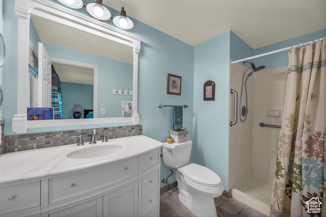 Photo 7 for MLS #2115857 at 254 N Hillside Dr
