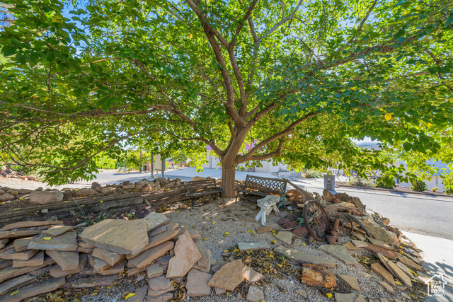 Photo 26 for MLS #2115857 at 254 N Hillside Dr