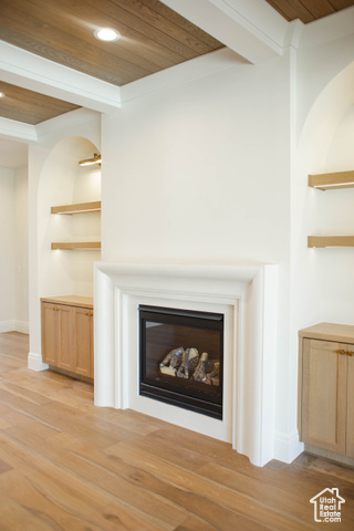 Photo 3 for MLS #2115871 at 692 E Chloe Ln