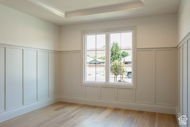 Photo 9 for MLS #2115871 at 692 E Chloe Ln