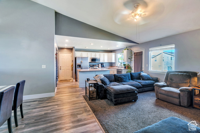 Photo 3 for MLS #2115875 at 182 W Casi Way