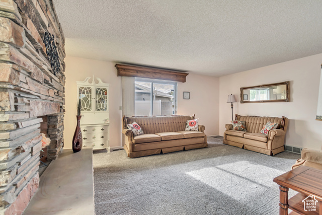 Photo 11 for MLS #2115881 at 1762 W Mantle Ave