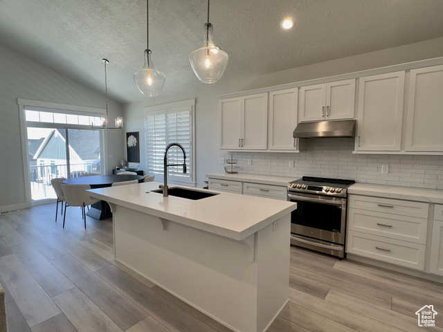 Photo 7 for MLS #2115884 at 1778 S Buckley Ln