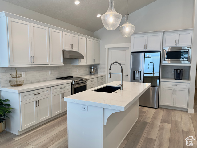 Photo 8 for MLS #2115884 at 1778 S Buckley Ln