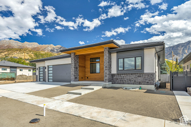 Photo 2 for MLS #2115887 at 1324 N 750 East #3