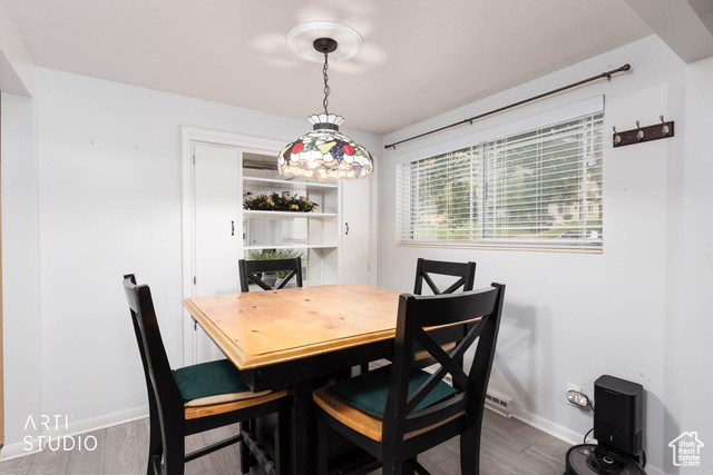 Photo 8 for MLS #2115896 at 915 Hislop Dr