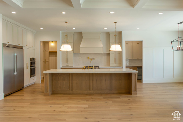 Photo 12 for MLS #2115897 at 668 E Chloe Ln