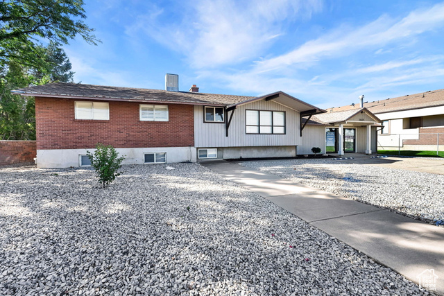 Photo 2 for MLS #2115915 at 1825 W 4400 South