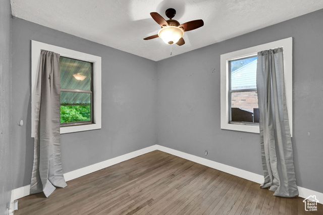 Photo 17 for MLS #2115918 at 516 E Diana