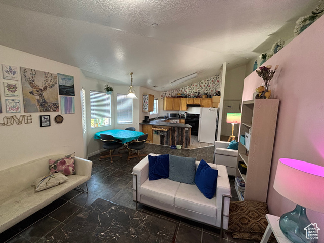 148 W DAYBREAK LN, Saratoga Springs UT 84045