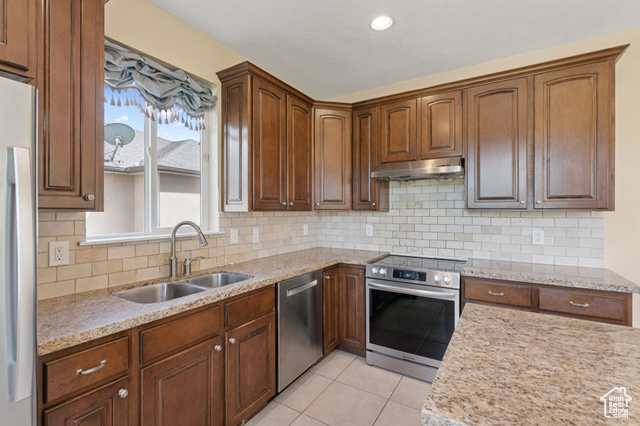 Photo 10 for MLS #2115924 at 2886 N Desert Forest Ln