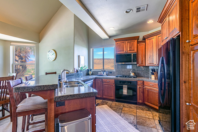 Photo 27 for MLS #2115928 at 1839 W Canyon View Dr #204