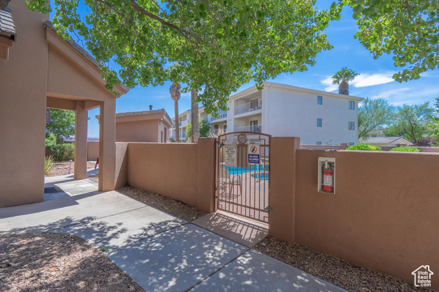 Photo 5 for MLS #2115928 at 1839 W Canyon View Dr #204