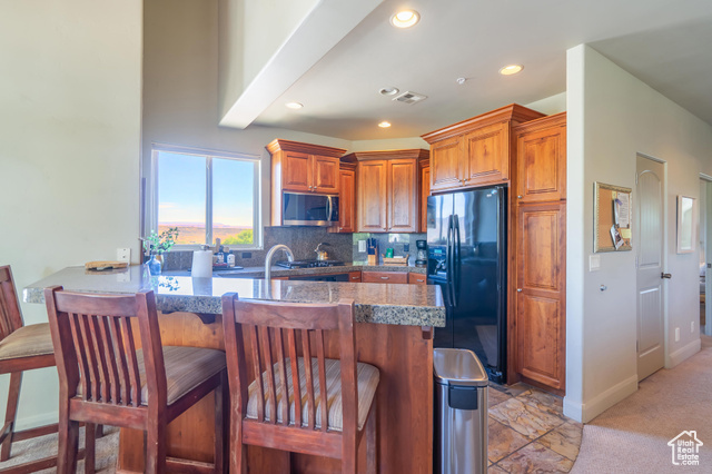 Photo 31 for MLS #2115928 at 1839 W Canyon View Dr #204