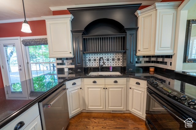 Photo 13 for MLS #2115937 at 968 E Chelsea Dr
