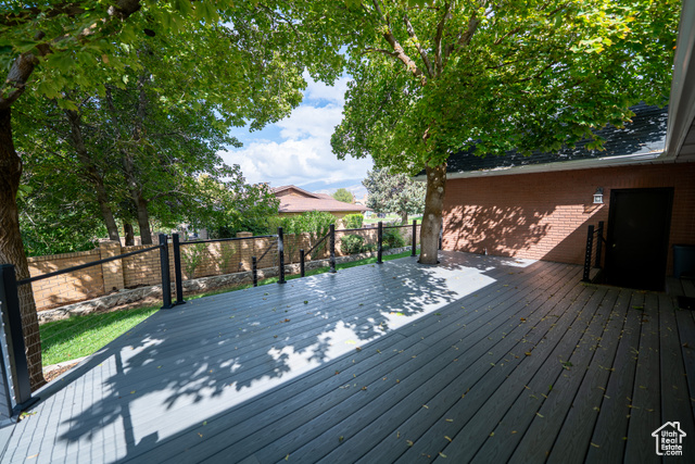 Photo 34 for MLS #2115937 at 968 E Chelsea Dr