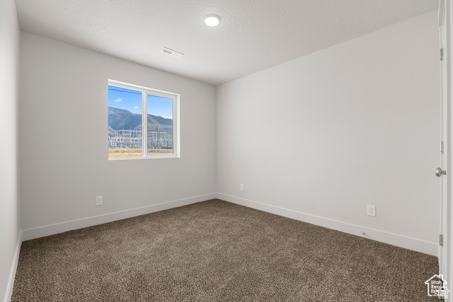 Photo 10 for MLS #2115944 at 4017 S Woodland Ave #325