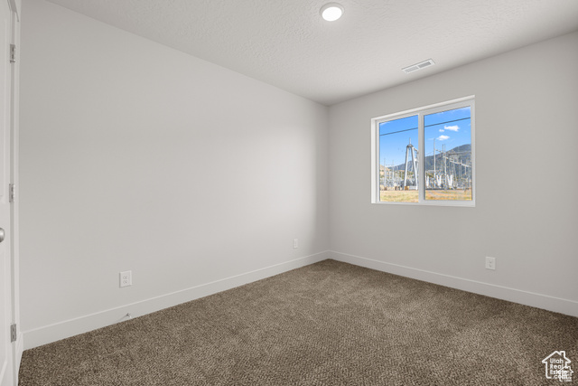 Photo 11 for MLS #2115944 at 4017 S Woodland Ave #325