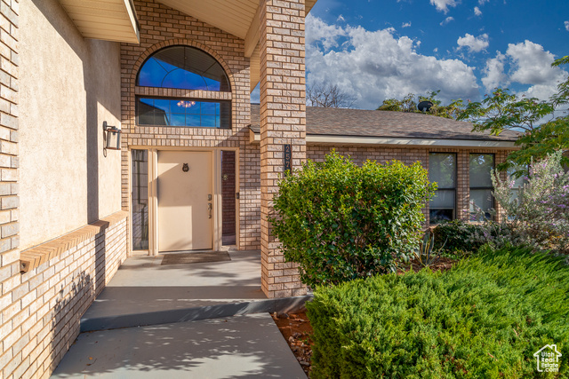 Photo 5 for MLS #2115952 at 2571 W 100 South