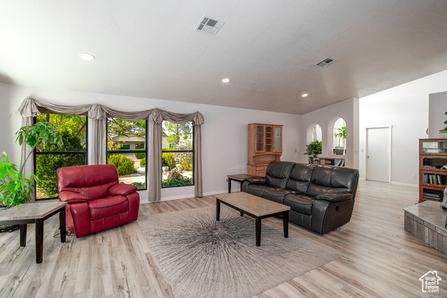 Photo 11 for MLS #2115952 at 2571 W 100 South