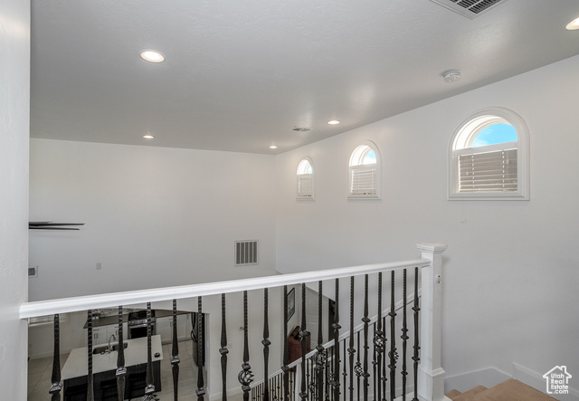 Photo 27 for MLS #2115955 at 376 E Calgary