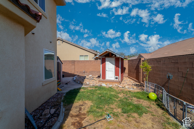 Photo 43 for MLS #2115955 at 376 E Calgary