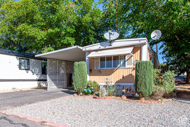 View photos for 200 E 400 South #24 MLS #2115978 - 200 E 400 South #24