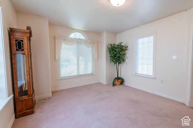 Photo 6 for MLS #2115982 at 947 N 830 West
