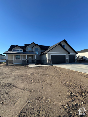 Photo 2 for MLS #2115995 at 2497 W 2950 North