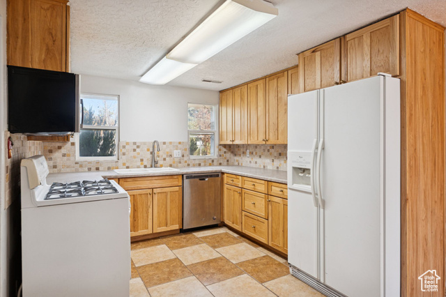 Photo 6 for MLS #2116008 at 2184 W Gentile St