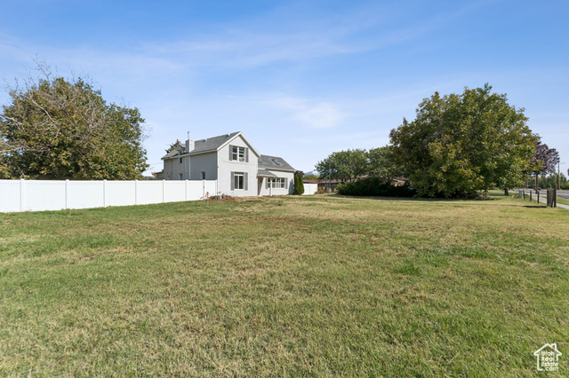 Photo 2 for MLS #2116008 at 2184 W Gentile St