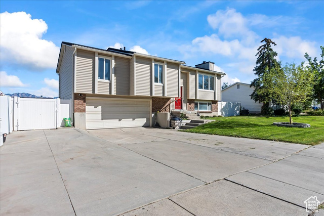 Photo 2 for MLS #2116010 at 5649 S Bree St