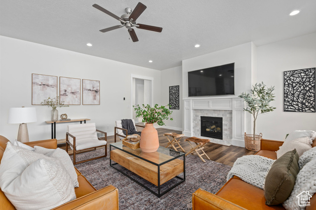 Photo 14 for MLS #2116014 at 667 E 770 North