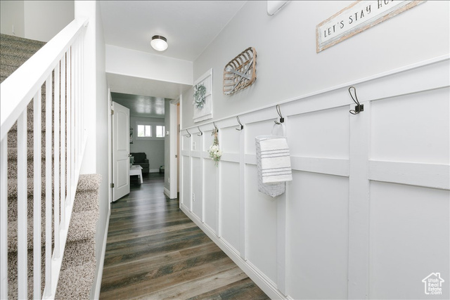 Photo 5 for MLS #2116038 at 597 S Quinn Ct