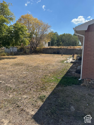 Photo 5 for MLS #2116043 at 11515 S Temple Dr