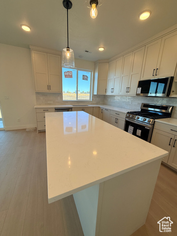Photo 6 for MLS #2116046 at 175 W 510 North