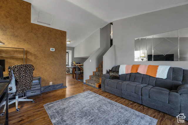 Photo 6 for MLS #2116048 at 1375 W Little Creek Dr