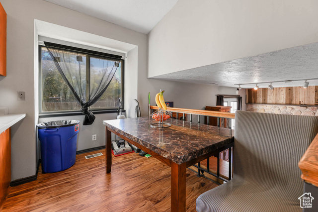 Photo 12 for MLS #2116048 at 1375 W Little Creek Dr
