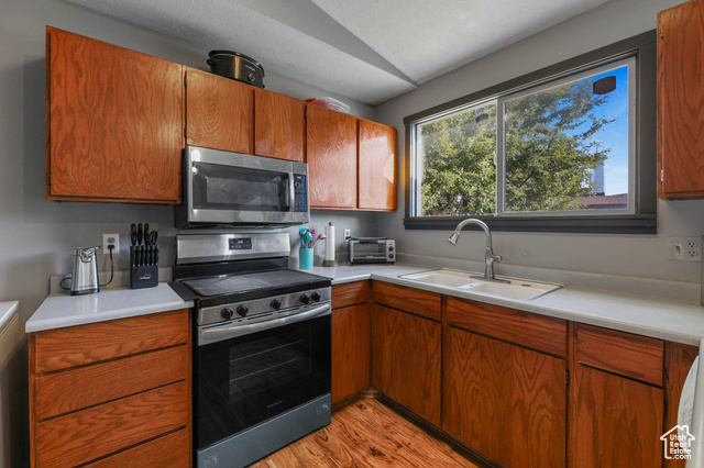 Photo 10 for MLS #2116048 at 1375 W Little Creek Dr