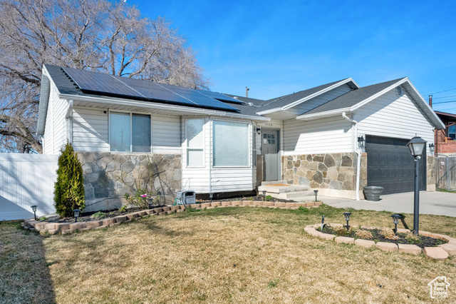 Photo 2 for MLS #2116049 at 4308 W Volta Ave