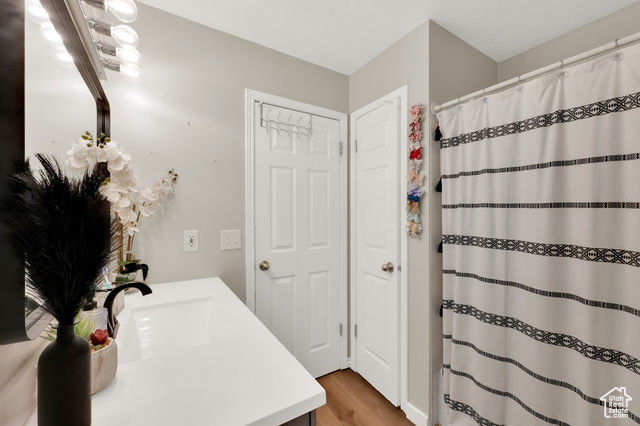 Photo 9 for MLS #2116049 at 4308 W Volta Ave