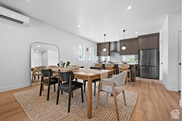 Photo 11 for MLS #2116053 at 519 E Warnock Ave #A