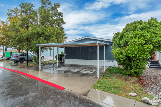 Photo 3 for MLS #2116062 at 1258 W Rock River Rd #82