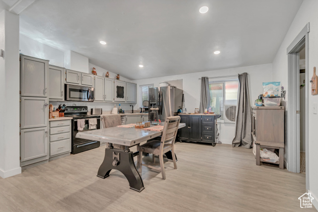 Photo 13 for MLS #2116062 at 1258 W Rock River Rd #82