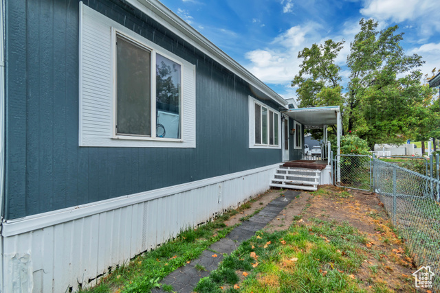 Photo 8 for MLS #2116062 at 1258 W Rock River Rd #82