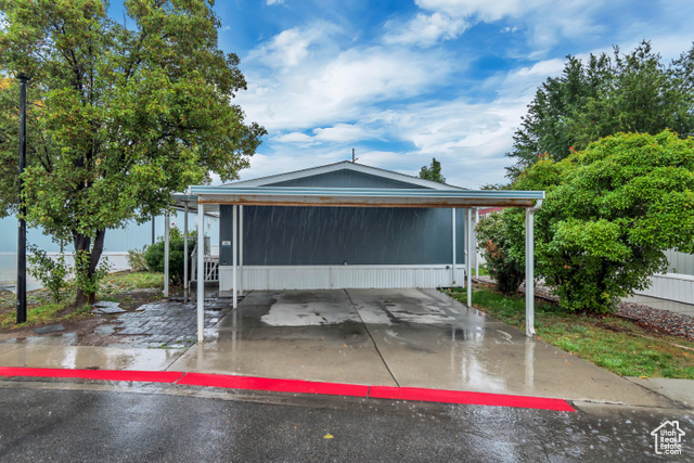 Photo 2 for MLS #2116062 at 1258 W Rock River Rd #82