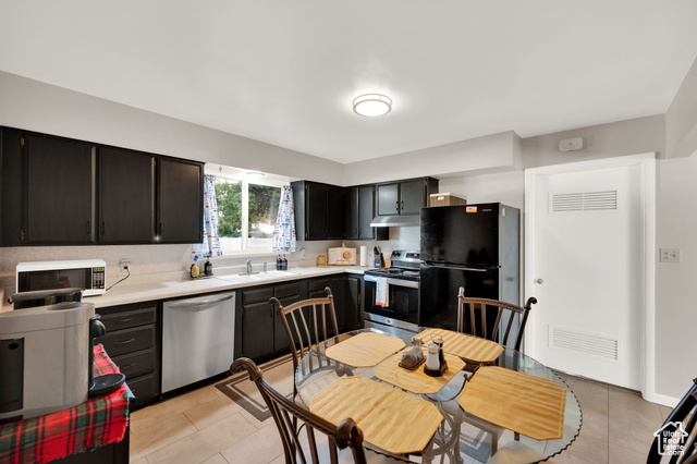 Photo 5 for MLS #2116064 at 3355 S Hogan St